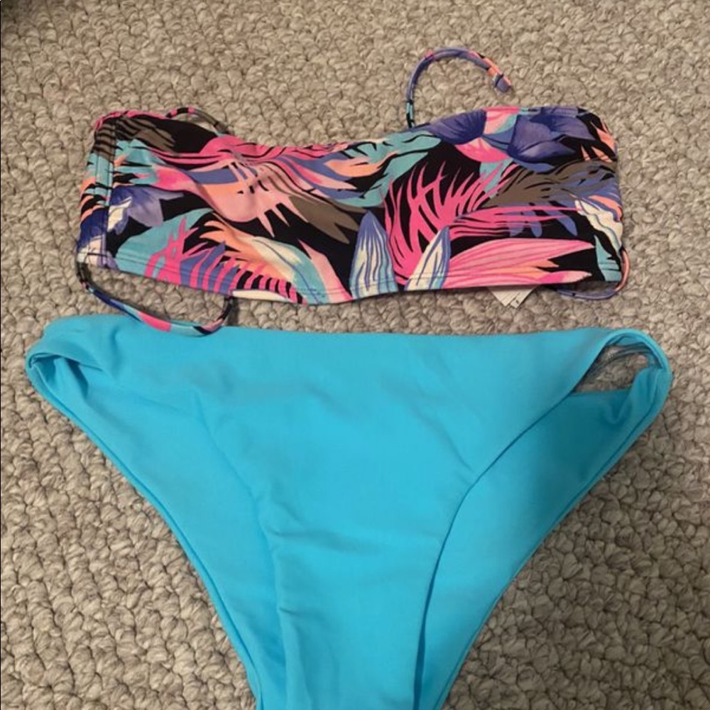 Bathing suit